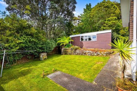 Photo of property in 73 Hilling Street, Titirangi, Auckland, 0604