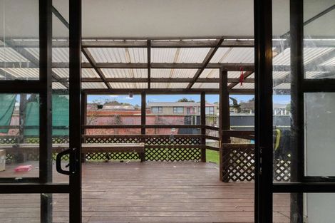 Photo of property in 32 Bermuda Drive, Hornby, Christchurch, 8042