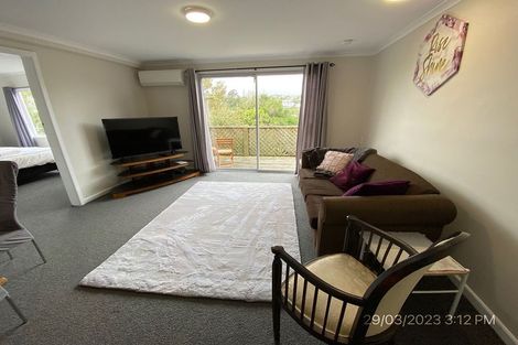 Photo of property in 131 Ruskin Road, Newlands, Wellington, 6037