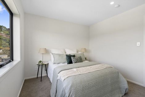 Photo of property in 62 Tiketike Way, Brooklyn, Wellington, 6021