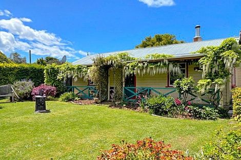 Photo of property in 22 High Street, Kakanui, Oamaru, 9495