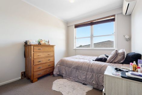 Photo of property in 11 Fordham Street, Beach Haven, Auckland, 0626