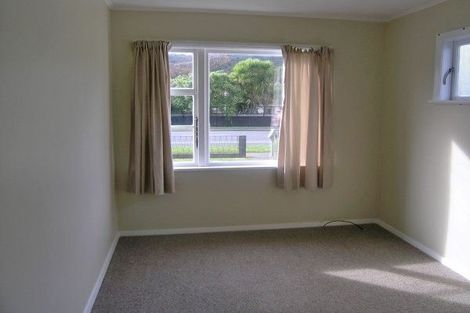 Photo of property in 54 Main Road, Wainuiomata, Lower Hutt, 5014
