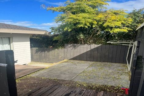 Photo of property in 98 Lantana Road, Green Bay, Auckland, 0604