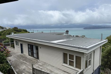 Photo of property in 11 Waru Street, Khandallah, Wellington, 6035
