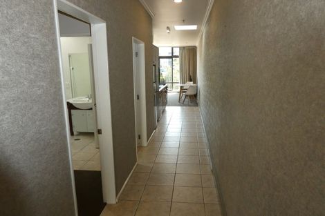 Photo of property in Atrium Towers, 9f/154 The Terrace, Wellington Central, Wellington, 6011