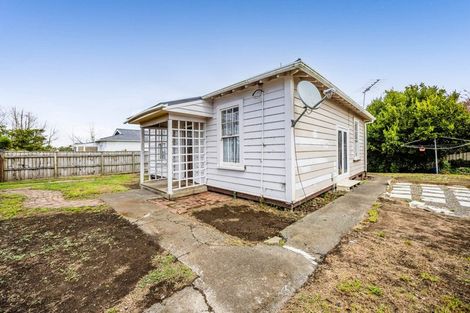Photo of property in 604 Haowhenua Place, Hawera, 4674