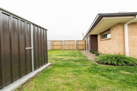 Photo of property in 3 Reeves Road, Rangiora, 7400