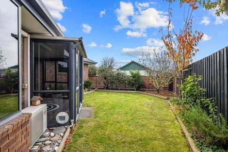 Photo of property in 2/44 Kathleen Crescent, Hornby, Christchurch, 8042