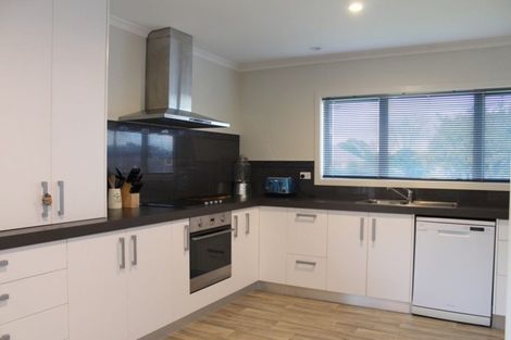 Photo of property in 35 Hamlet Street, Stratford, 4332