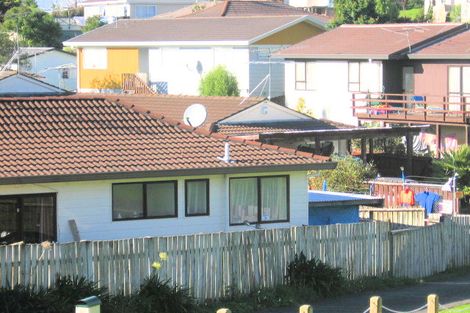 Photo of property in 85 Keegan Drive, Massey, Auckland, 0614