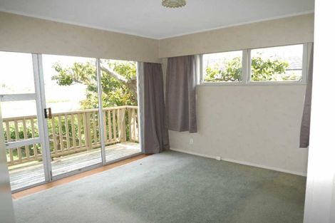Photo of property in 52 Golf Road, Paraparaumu Beach, Paraparaumu, 5032