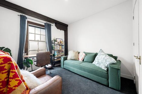 Photo of property in 1/12 Little George Street, Thorndon, Wellington, 6011