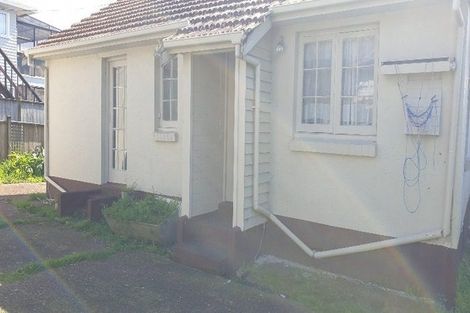 Photo of property in 119 Mcleod Road, Te Atatu South, Auckland, 0610