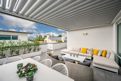 Photo of property in 15 Faulks Terrace, Wanaka, 9305