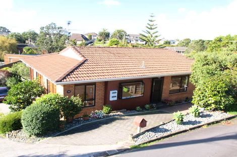 Photo of property in 70 Pah Road, Cockle Bay, Auckland, 2014