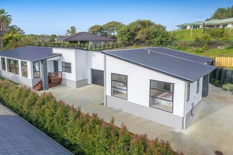 Photo of property in 26b Gulf Harbour Drive, Gulf Harbour, Whangaparaoa, 0930