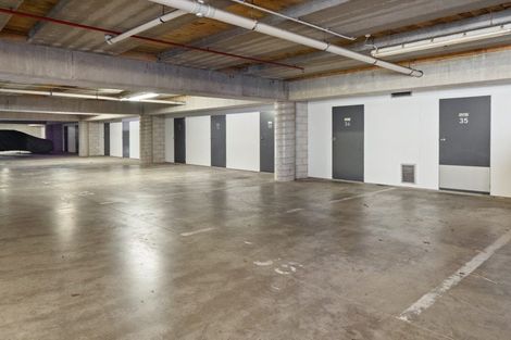 Photo of property in 311/136 Marine Parade, Mount Maunganui, 3116