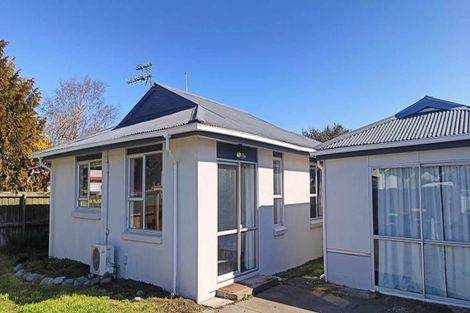 Photo of property in 58 Inwoods Road, Parklands, Christchurch, 8083