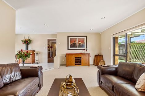 Photo of property in 38 Frank Evans Place, Henderson, Auckland, 0610