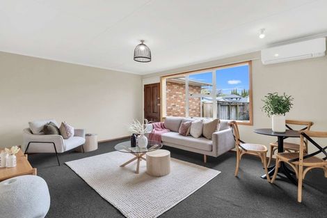 Photo of property in 2/84 Linton Street, West End, Palmerston North, 4410