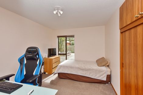 Photo of property in 23 Derenzy Place, Avonhead, Christchurch, 8042