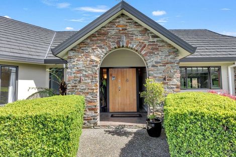 Photo of property in 27 Pohutukawa Drive, Levin, 5571