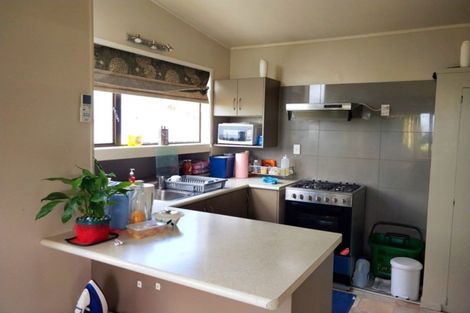 Photo of property in 1/48 Lemnos Place, Titirangi, Auckland, 0604