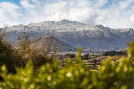 Photo of property in 11b Double Cone Road, Jacks Point, Queenstown, 9371