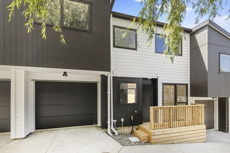 Photo of property in 26b Sheridan Drive, New Lynn, Auckland, 0600