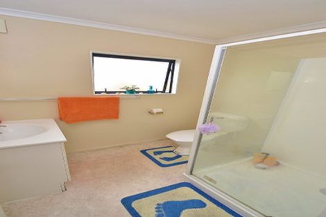 Photo of property in 13 Milich Terrace, Te Atatu South, Auckland, 0610