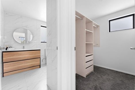 Photo of property in 22b Aorangi Place, Birkenhead, Auckland, 0626