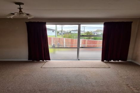 Photo of property in 9 Churchill Crescent, Tawhero, Whanganui, 4501