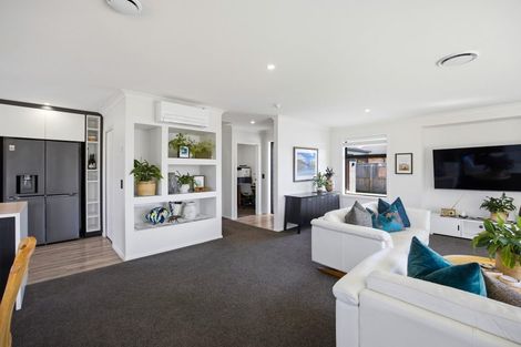 Photo of property in 16 Thomas Way, Brightwater, 7022