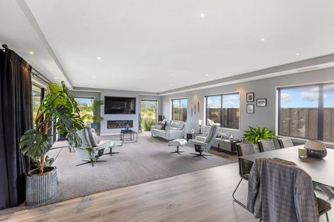 Photo of property in 55 Te Hurunui Drive, Pegasus, 7612