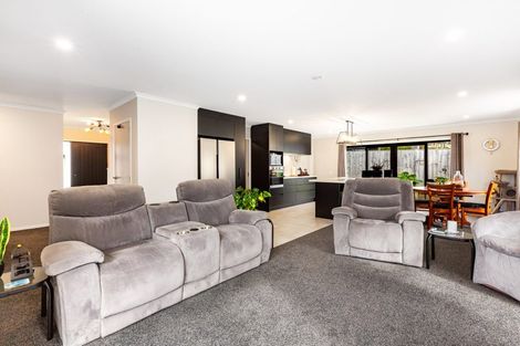 Photo of property in 29 Topsail Way, Whitby, Porirua, 5024