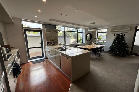 Photo of property in 8/48 Marine Parade, Mount Maunganui, 3116