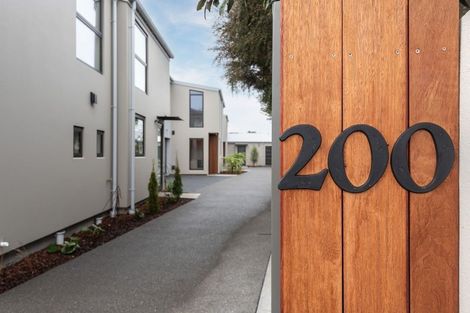 Photo of property in 200d Springfield Road, St Albans, Christchurch, 8014