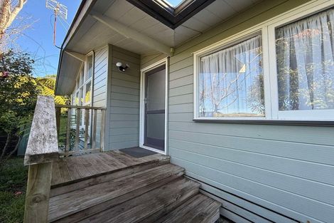 Photo of property in 27 Huntleigh Park Way, Ngaio, Wellington, 6035
