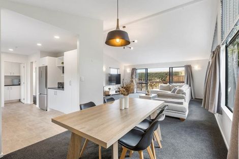 Photo of property in 16 Moera Place, Stanmore Bay, Whangaparaoa, 0932