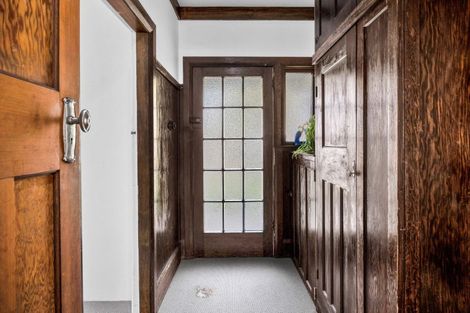 Photo of property in 27 Bonithon Avenue, Moturoa, New Plymouth, 4310