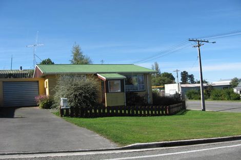 Photo of property in 1/2 Totara Street, Geraldine, 7930
