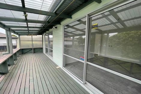 Photo of property in 377 Bucklands Beach Road, Bucklands Beach, Auckland, 2012