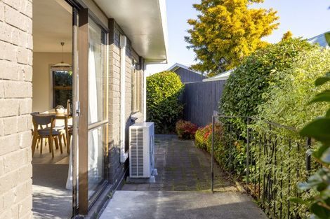 Photo of property in 7 Kathleen Place, Rainbow Point, Taupo, 3330