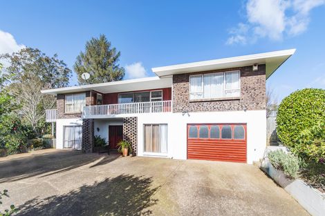 Photo of property in 2 Hogan Street, Pukekohe, 2120