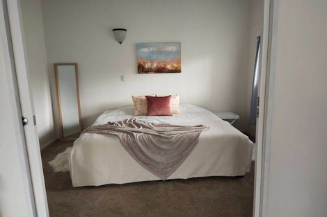 Photo of property in 7 Nui Mana Place, Te Atatu South, Auckland, 0610
