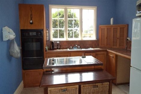Photo of property in 81 Taikata Road, Te Atatu Peninsula, Auckland, 0610