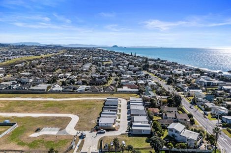 Photo of property in 63 Riley Crescent, Papamoa Beach, 3118