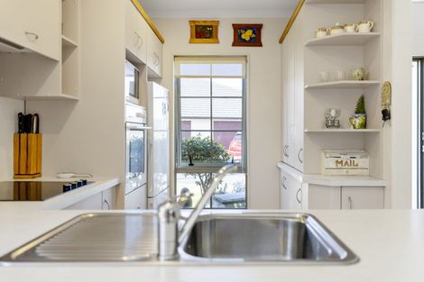 Photo of property in 4 Lakeridge Close, Rangatira Park, Taupo, 3330