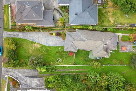 Photo of property in 25 Larsen Crescent, Tawa, Wellington, 5028